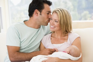 Chiedere l'attribuzione del cognome paterno o materno al momento della nascita